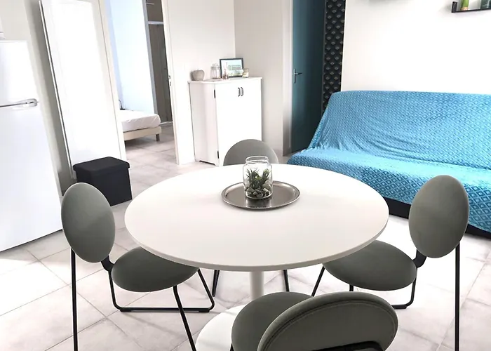 La Roche Bleue - 100m - Parking